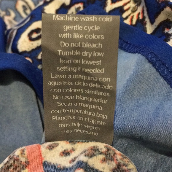 Valerie Stevens Sleeveless Top - Picture 7 of 11